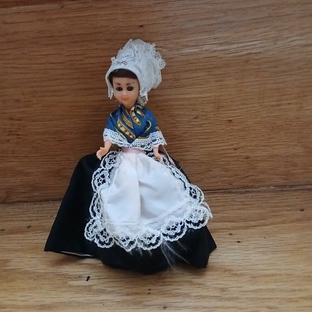 Vintage Souvenir of France Folkloric Breton Doll 5 in